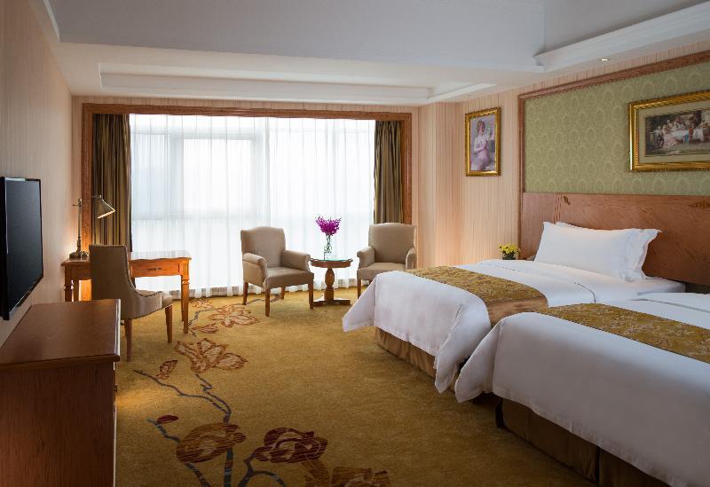 Vienna International Hotel Shenyang Railway Station Экстерьер фото
