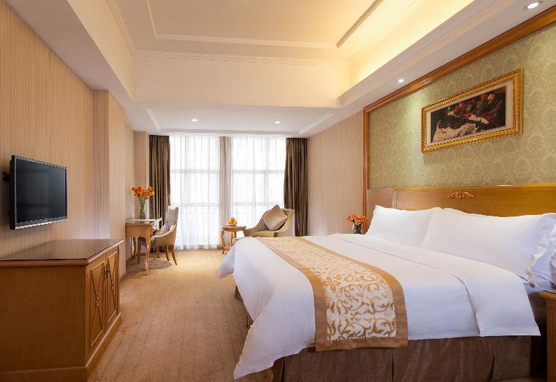 Vienna International Hotel Shenyang Railway Station Экстерьер фото
